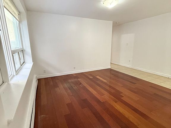 3rd image of 640 Davenport Rd #106