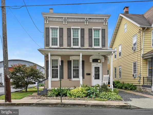 232 Pine St, Hamburg, PA 19526