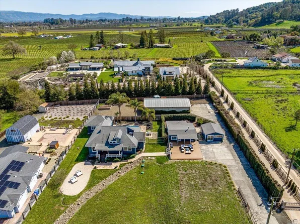 2131 Hoffman Lane, Yountville, CA 94558