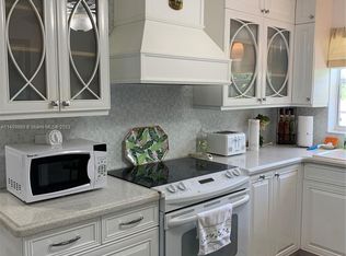 1100 Atlantic Shores Blvd APT 405, Hallandale, FL 33009