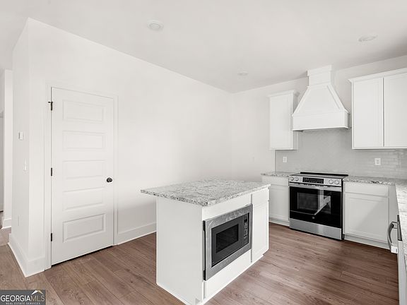 4th image of 172 Loyd Rd