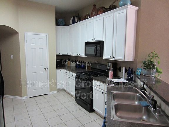 5th image of 6625 Oxford Ln