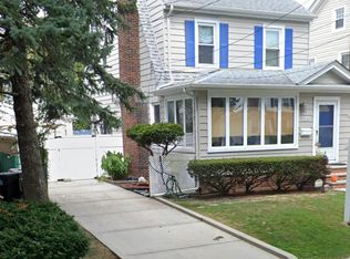 4548 171st St, Flushing, NY 11358