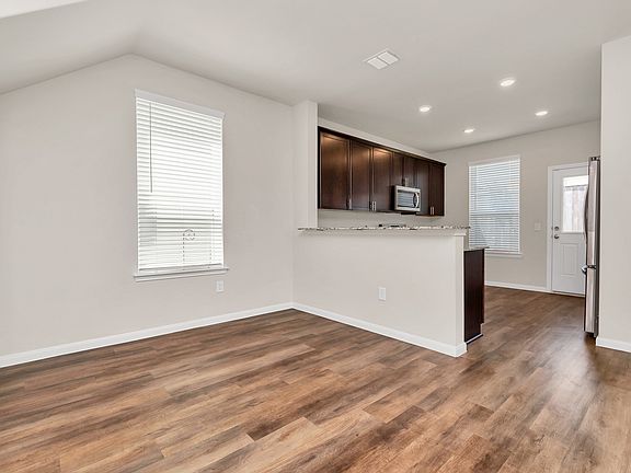 5th image of 11634 Braemar Village Dr