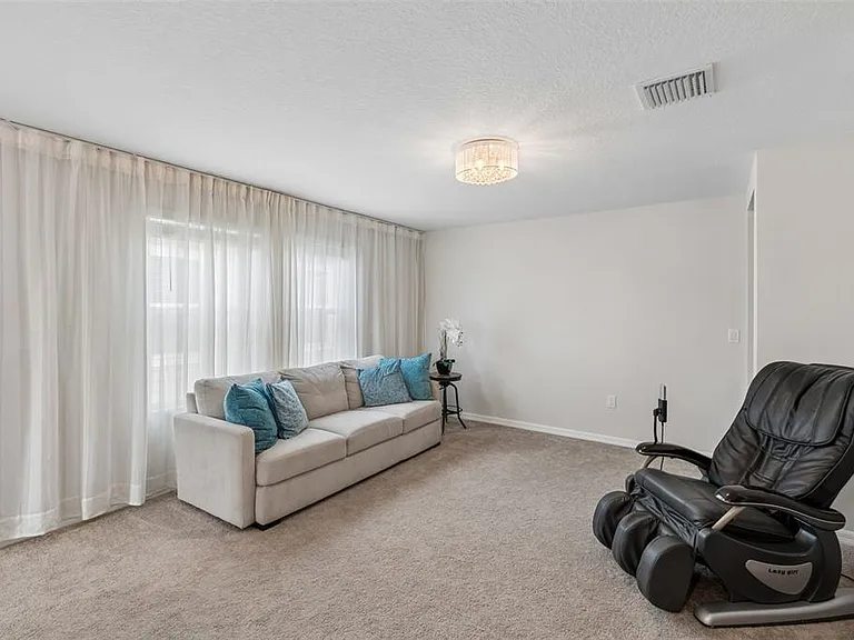 4023 Gardenia Ave — Photo 32