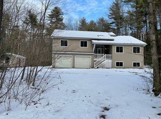 105 Sand Hill Rd, Shutesbury, MA 01072