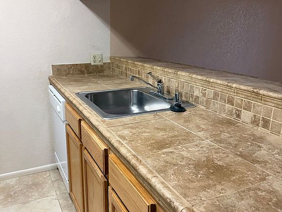 3rd image of 3930 Hollister Ave #105