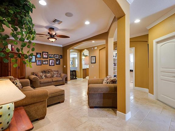 4th image of 11473 Waterford Village Dr