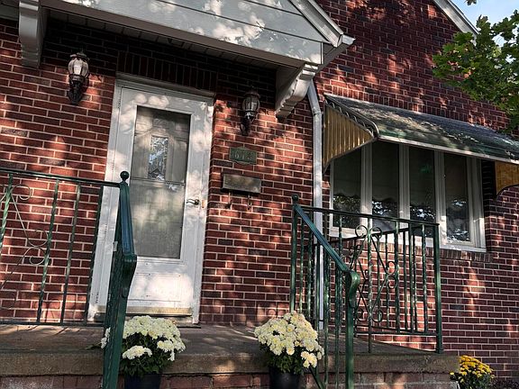 4th image of 613 N Broad St
