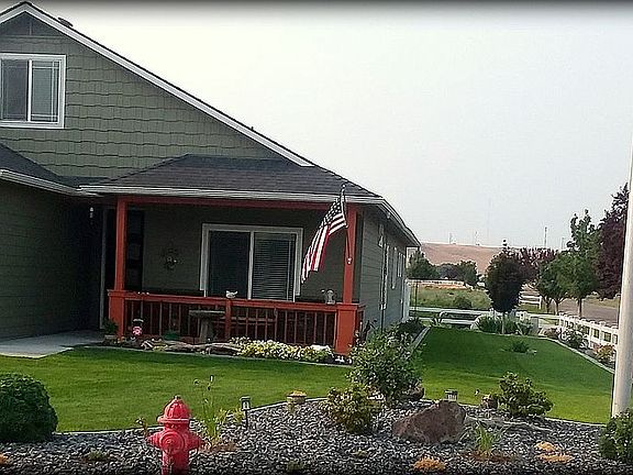 4th image of 2600 Driftwood Dr