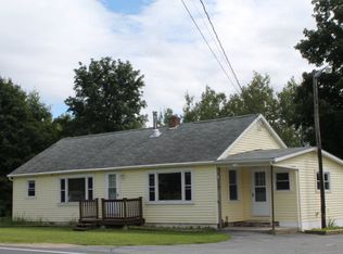 725 Rand Hill Rd, Morrisonville, NY 12962
