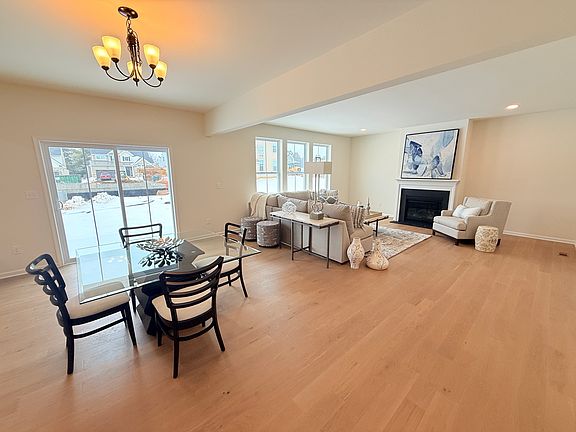 Styled eating area and family room. BR 40
