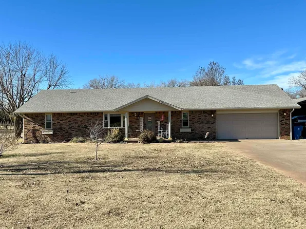 902 Crestwood, Enid, OK 73701