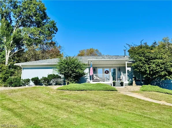 9 Willowbrook Dr, Parkersburg, WV 26104