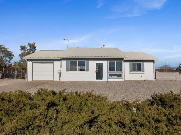 298 Pecos Loop SE, Rio Rancho, NM 87124