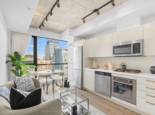 The Brant Park Lofts, Toronto, ON M5V 0M8