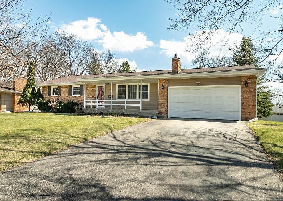 1st image of 4905 Larkspur Ln