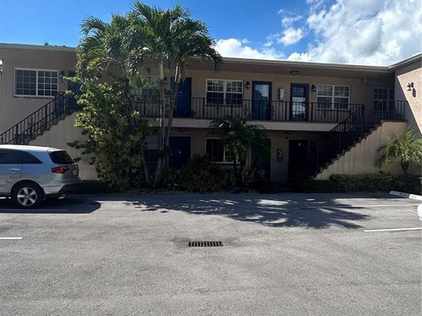 1231 SE 1st St APT 10