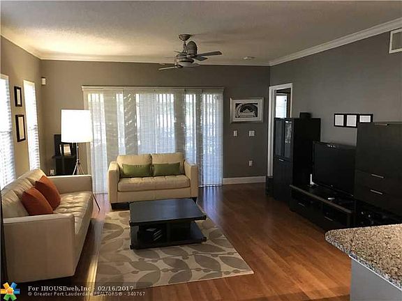 4th image of 2409 Centergate Dr APT 101