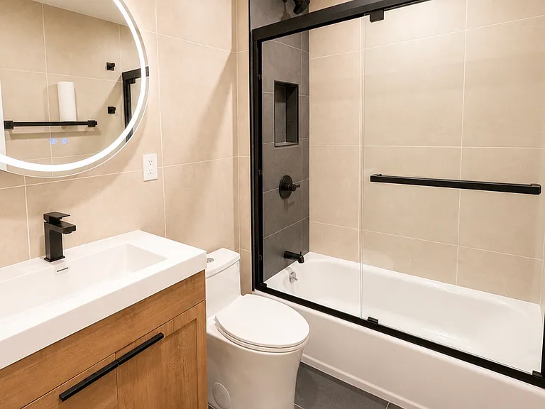 296 Grand St #PENTHOUSE — Photo 19