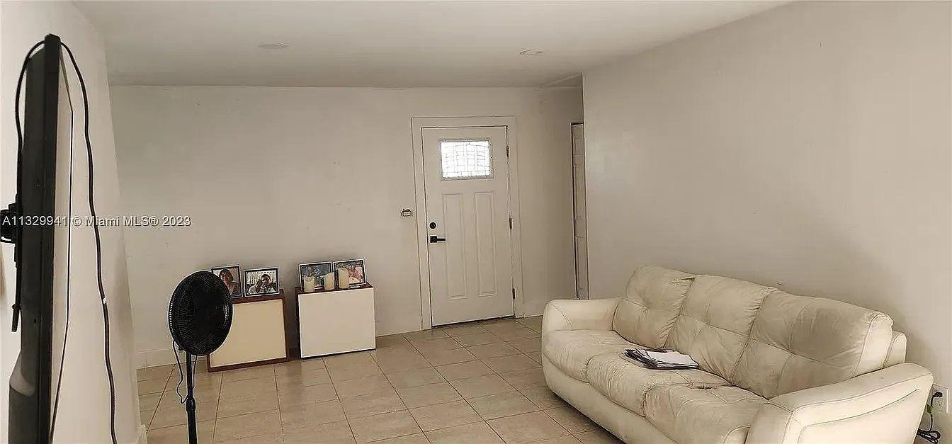 3 bed, 1225 sqft, $2,600 — Photo 4