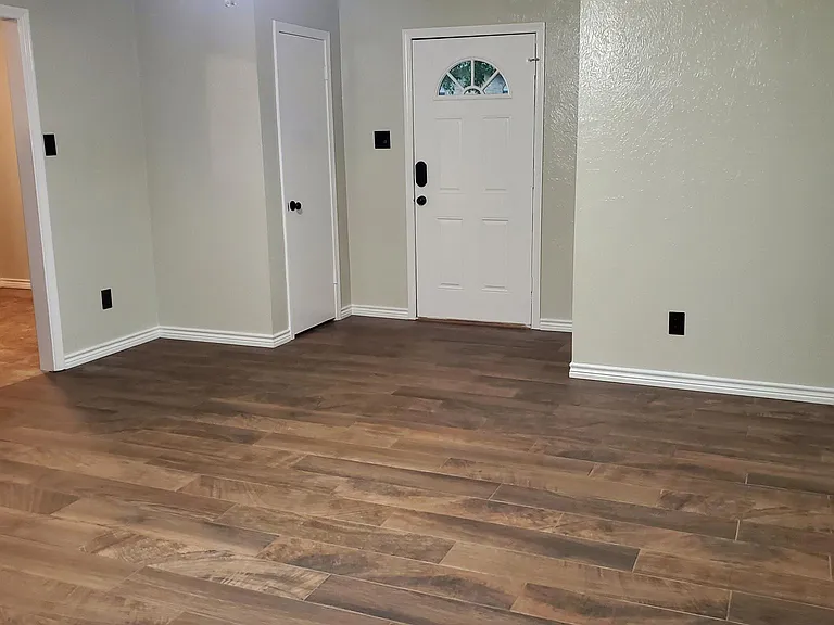 1307 America Dr — Photo 5