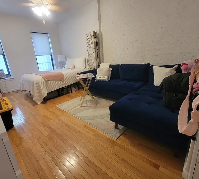433 W 54th St #20 — Photo 3