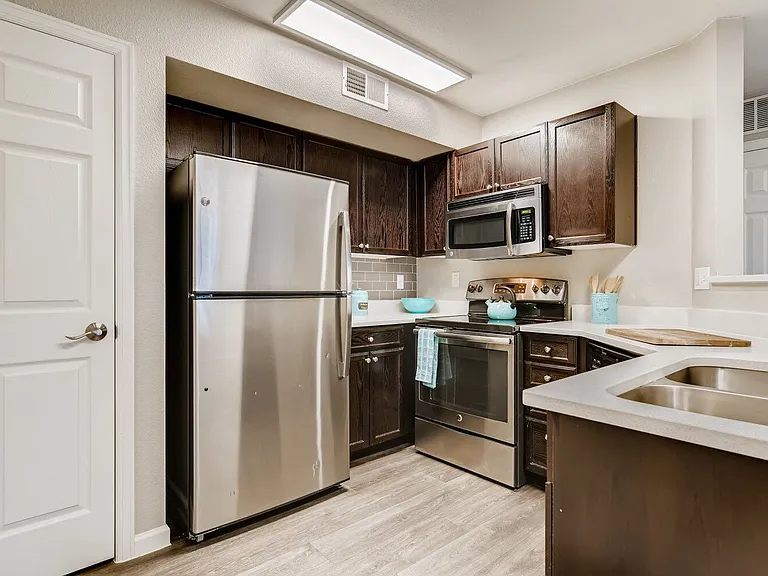 Nash Springs Apartments — Photo 16