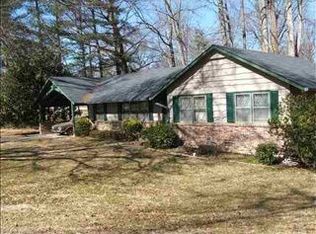 201 Ravensworth Rd, Taylors, SC 29687