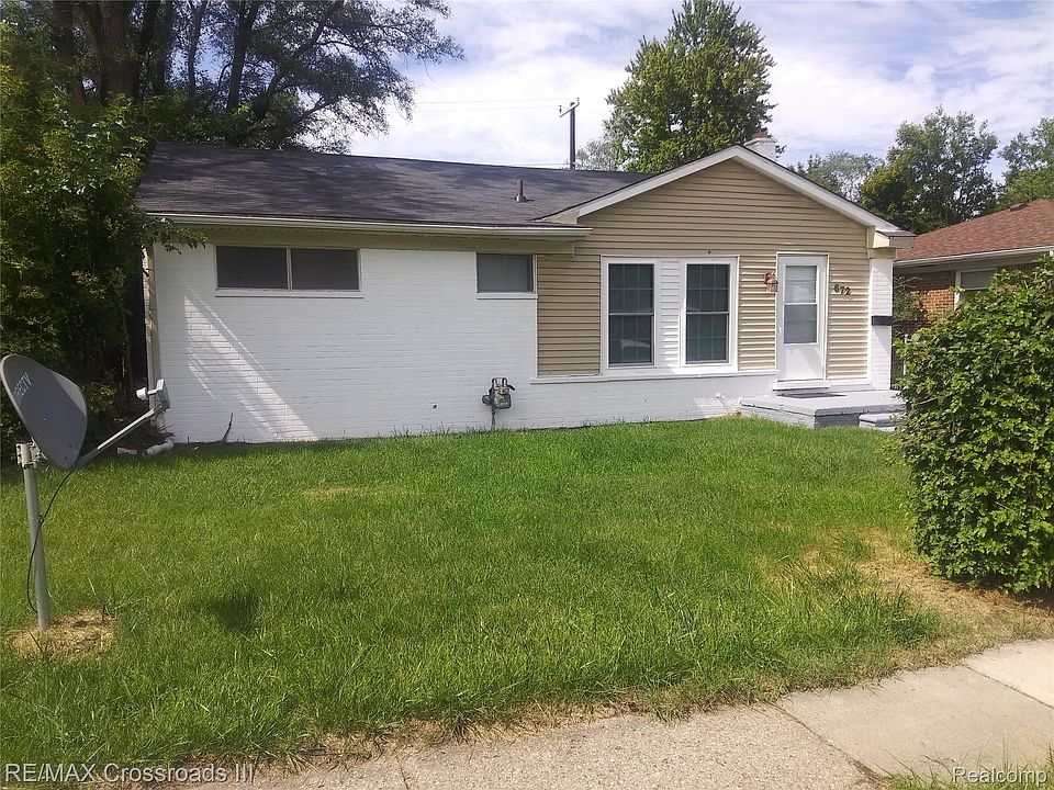 1st image of 672 Nash Ave