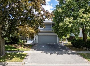 511 Limerick Rd, Burlington, ON L7L2K5