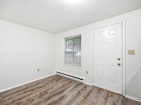 4th image of 21 N 13th St