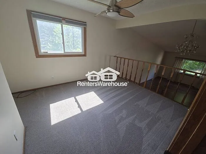 15536 Garfield Cir — Photo 11