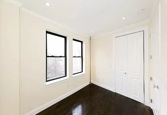 Rented by Avenues Real Estate | media 17