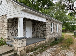 2149 N Boonville Ave, Springfield, MO 65803