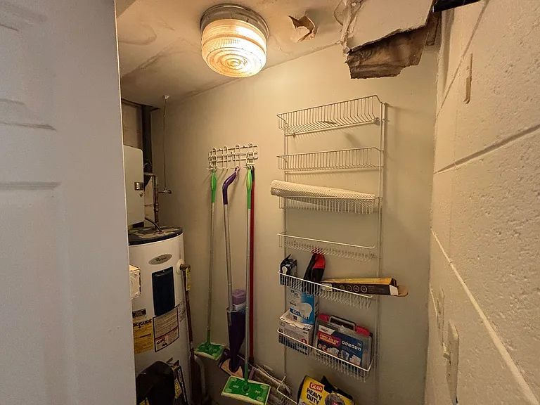 900 Brightwood Manor Dr #B-4 — Photo 5