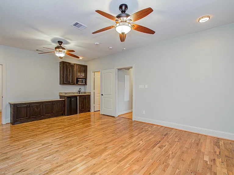 2920 Payson St — Photo 43