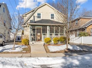 44 Dixwell Ave, Cranston, RI 02910