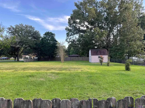 4267 39th St, Zachary, LA 70791