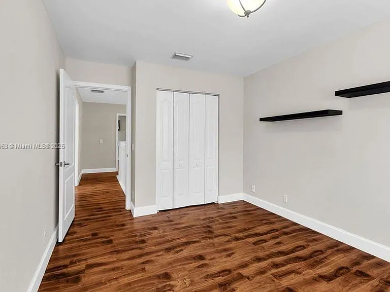 10766 Crescendo Cir #X — Photo 9