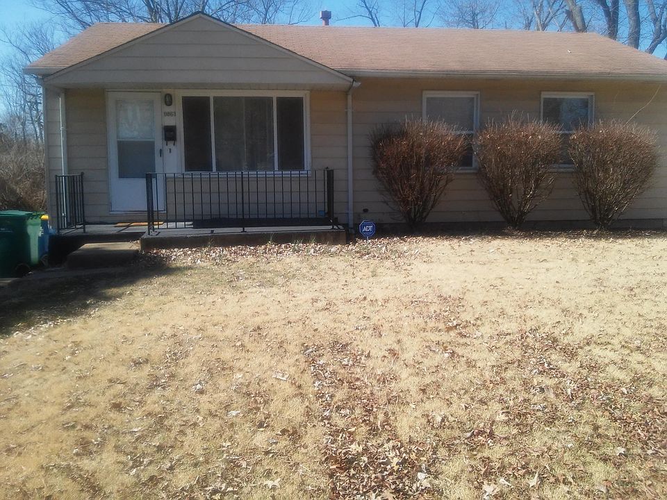 1st image of 9863 Medford Dr