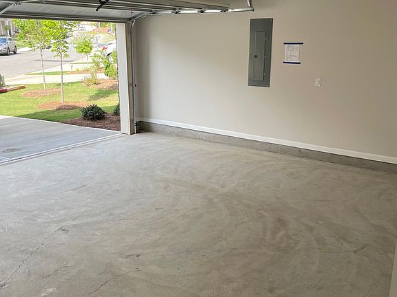 3rd image of 3547 Hidden Valley Cir #101