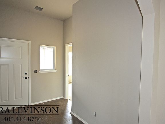 3rd image of 700 S Bouziden Dr