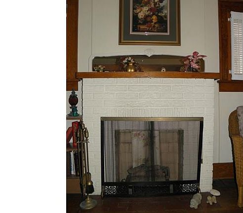 3rd image of 337 E Portage Trl