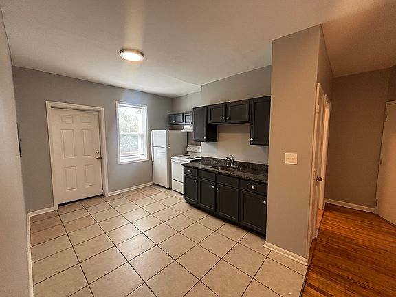 4th image of 6800 S Harper Ave