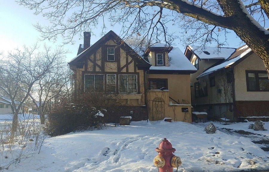 1st image of 4256 Park Ave