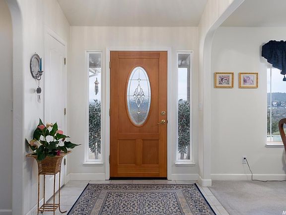 5th image of 3430 Charito Ln