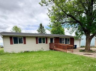 207 N Main St, Minneota, MN 56264