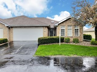 950 Easy St UNIT D, Crown Pt, IN 46307