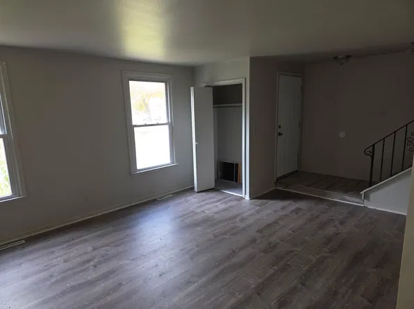 108 W Summerset Ln #110, Buffalo, NY 14228